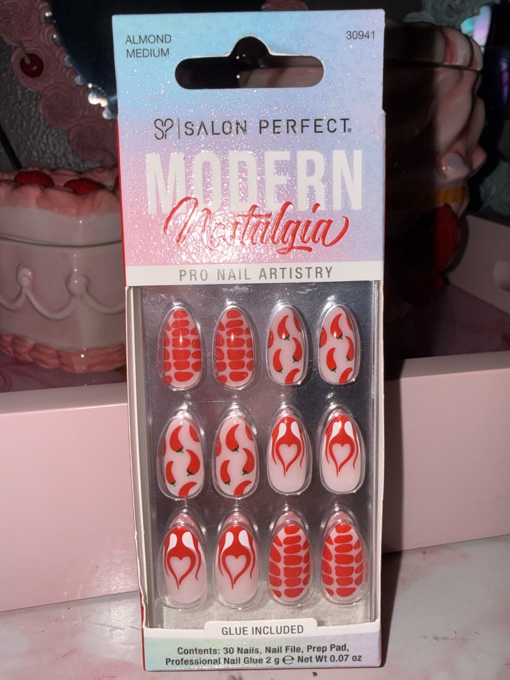 Salon Perfect Modern Nostalgia Red & White Press-On Nails